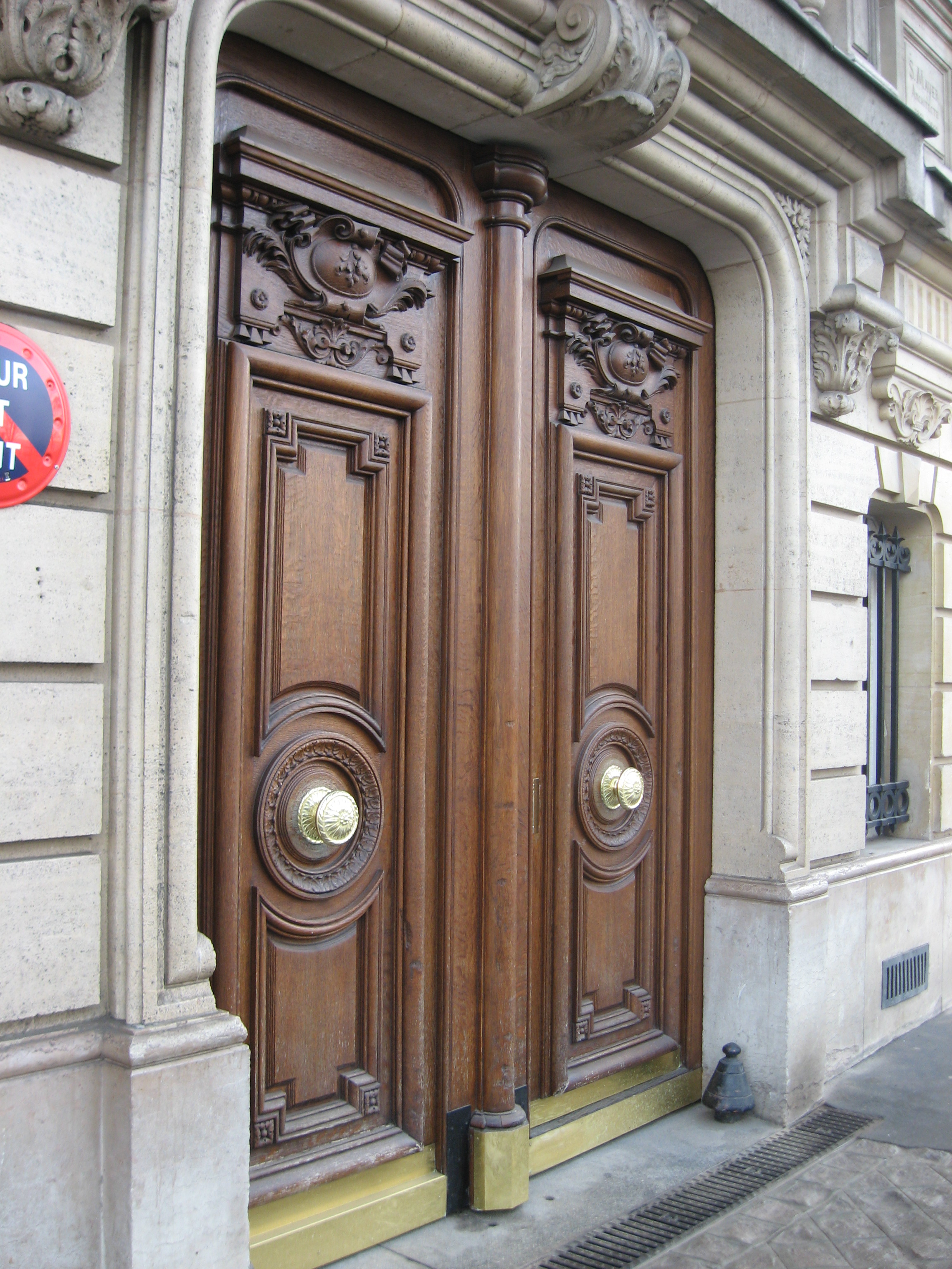 door8