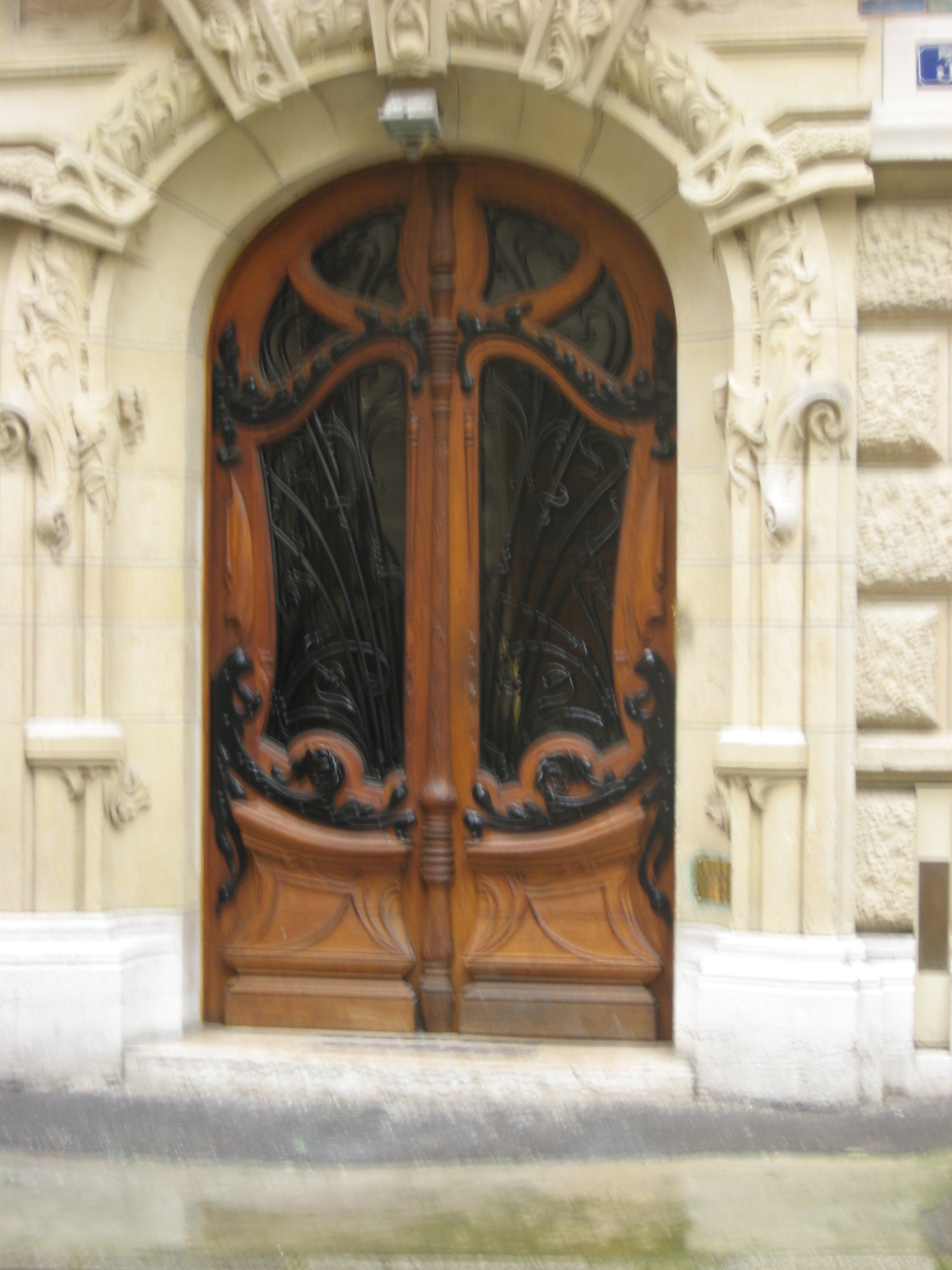 door12