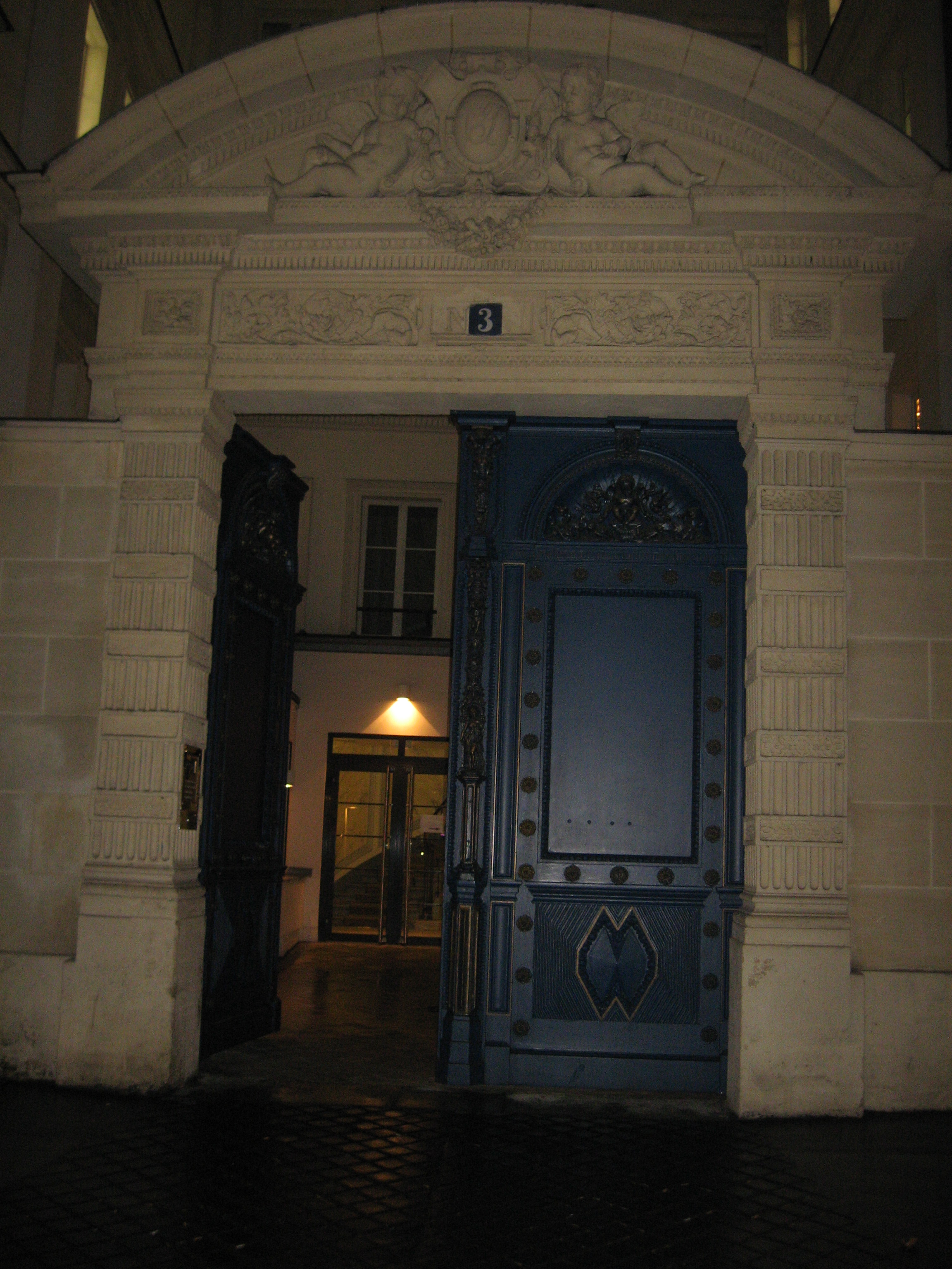 door13