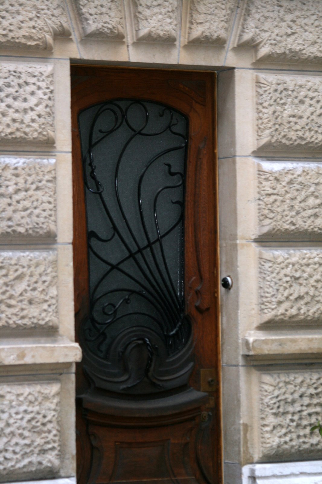 door16