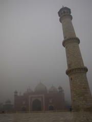 Agra053_TajMahal_FirstGate