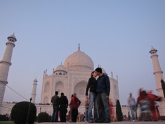 Agra107_TajMahal_Closer