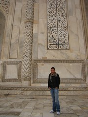 Agra175_TajMahal_Balcony