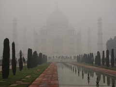 Agra287_TajMahal_Mist