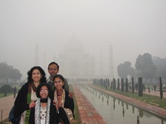 Agra288_TajMahal_Mist