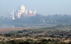 Agra678_AgraFort_TajMahalView