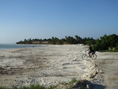 DesertedBeach - Honeymoon BikingAruba - Dec'10