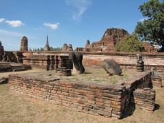 Ayutthaya293_WatMahathat_Prangs