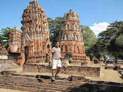 Ayutthaya302_WatMahathat_Prangs