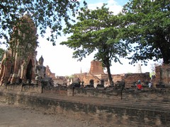 Ayutthaya432_WatMahathat_BackOut