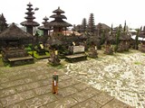 Bali289_SideTemple