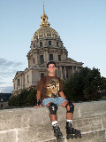 Le dome dore des Invalides (where Napoleon's tomb resides)