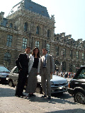 Meeting Orienne for lunch in front of the Louvre