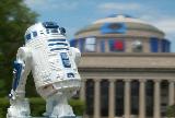 r2d2-biggest