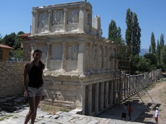 Turkey3502_Aphrodisias_Sebastion