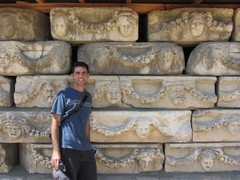 Turkey3517_Aphrodisias_ToTheater