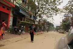 Vietnam0156_BacHa_Streets