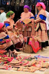 Vietnam0590_BacHa_DressMarket