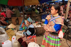 Vietnam0851_BacHa_FoodMarket