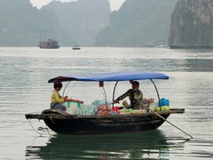 Vietnam4410_HaLong_Village