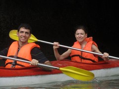 Vietnam4489_HaLong_Kayak