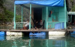 Vietnam4570_HaLong_Kayak