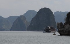 Vietnam5002_HaLong_LanHaBay