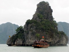 Vietnam5005_HaLong_LanHaBay