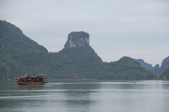 Vietnam5172_HaLong_PeacefulBay